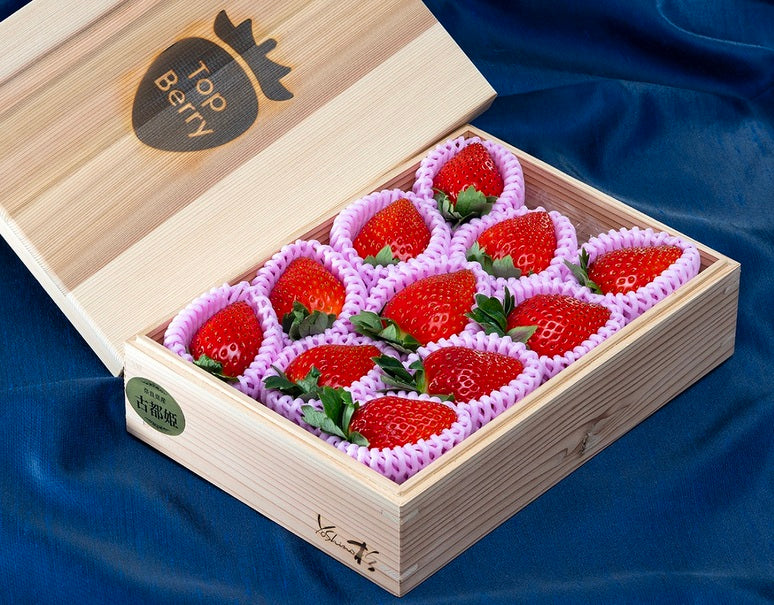 『大粒 古都姫（ことひめ）』奈良県産 いちご 約350g（8〜15粒）吉野杉箱入り ※冷蔵【トップベリー】
